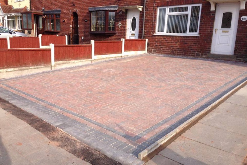 Block Paving Driveway - Walsall - All done. Happy customers again